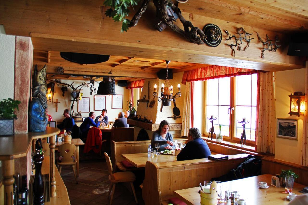 Hotel Garni - Restaurant Kaminstube Sankt Anton am Arlberg Exterior foto