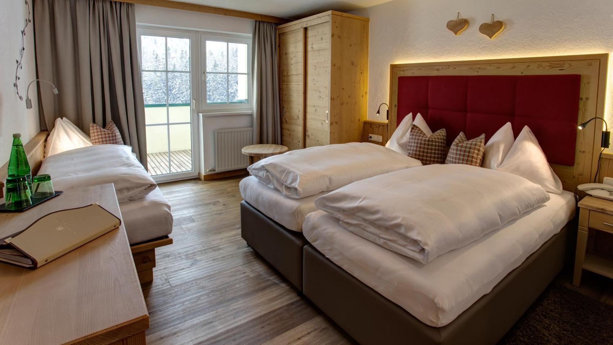 Hotel Garni - Restaurant Kaminstube Sankt Anton am Arlberg Quarto foto