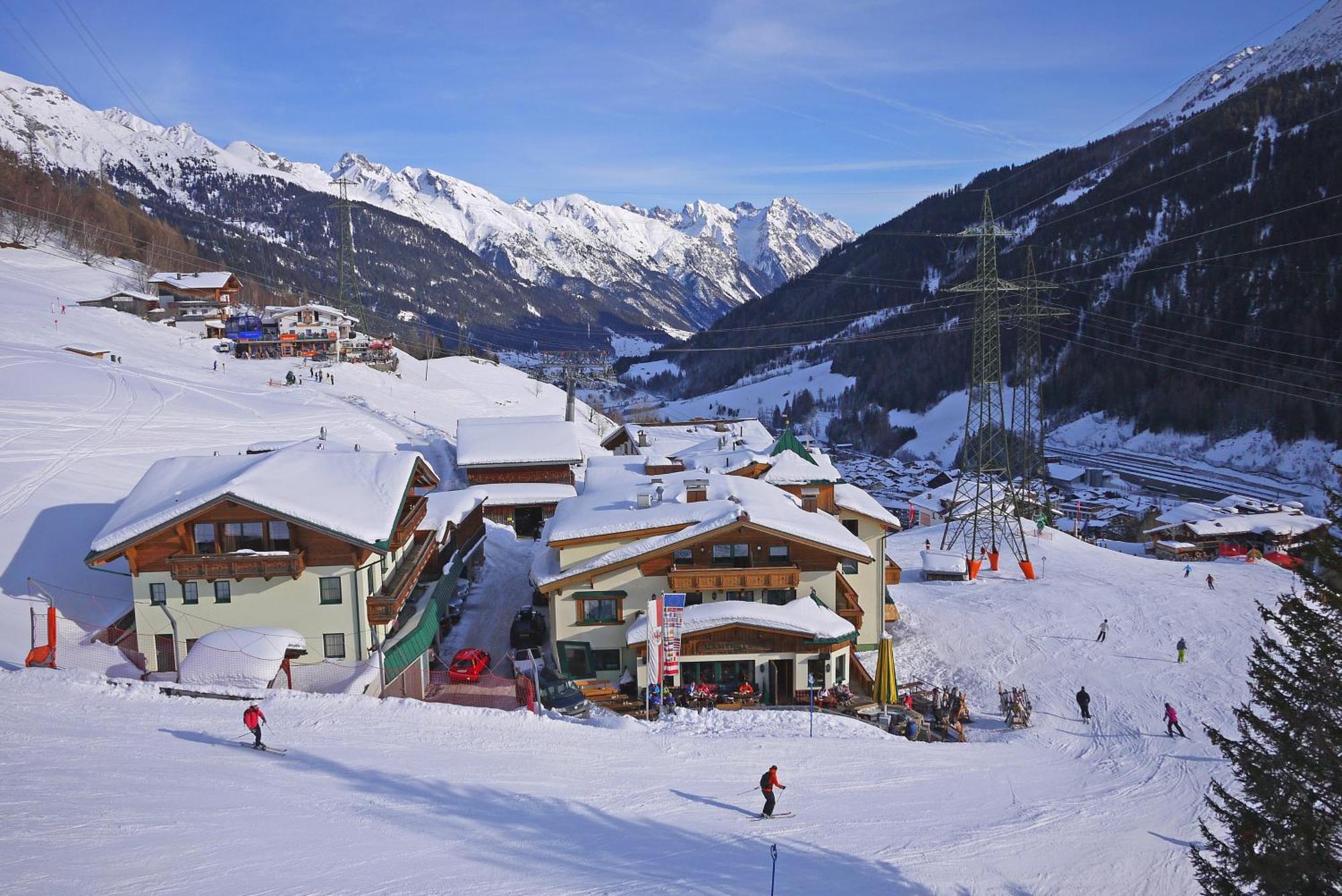 Hotel Garni - Restaurant Kaminstube Sankt Anton am Arlberg Exterior foto